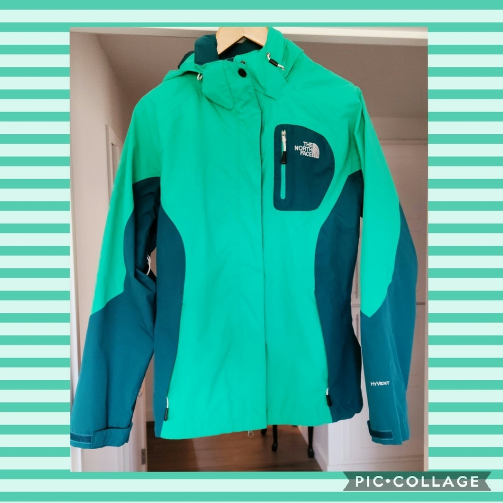 North Face Jacket Shell. Green & Blue. Size M